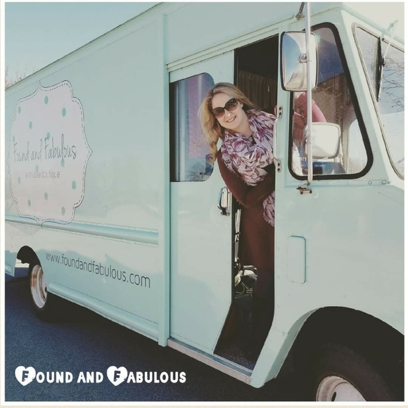 Meet your Posher, Summer - Picture 2 of 4